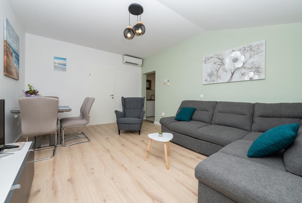 Apartman Marin Makarska Esterno foto
